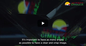 Hologrami na času fizike