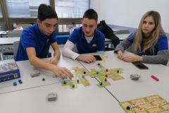 SOS_novogodisnji_bazar_drustvene_igre_galerija-63