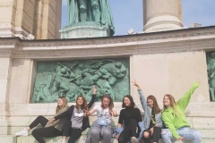 IMG-a5f0fb3ddec49d1d083424f0f123c155-V