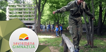 Uzbudljiv čas fizičkog na poligonu u prirodi