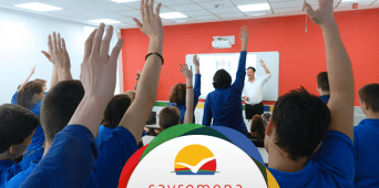 Predavanje Sema Janga i Kingdom edukejšn stipendije za savremene gimnazijalce