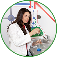 Učenica kreira prototip