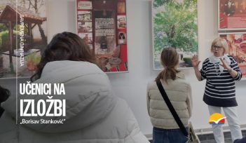 Učenici na izložbi „Borisav Stanković”